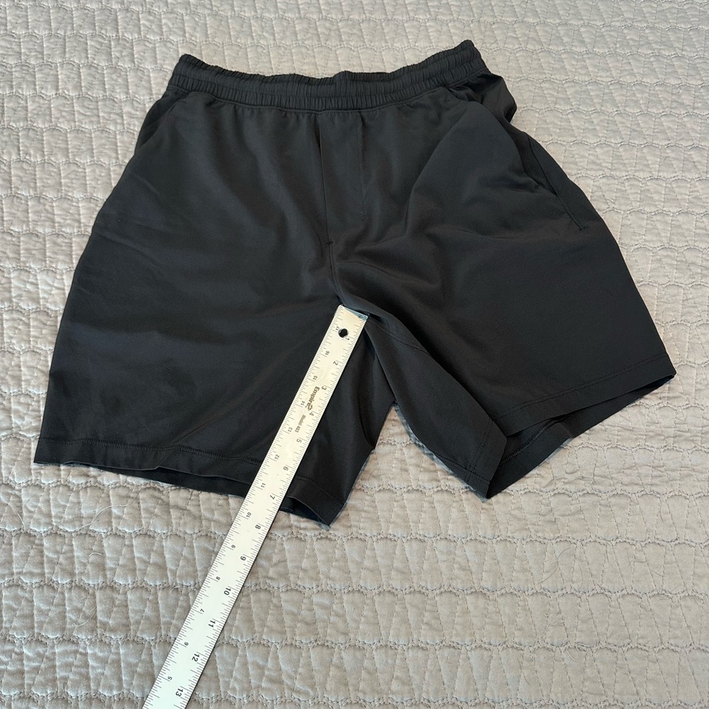 Lululemon Men's Black Pace Breaker Shorts